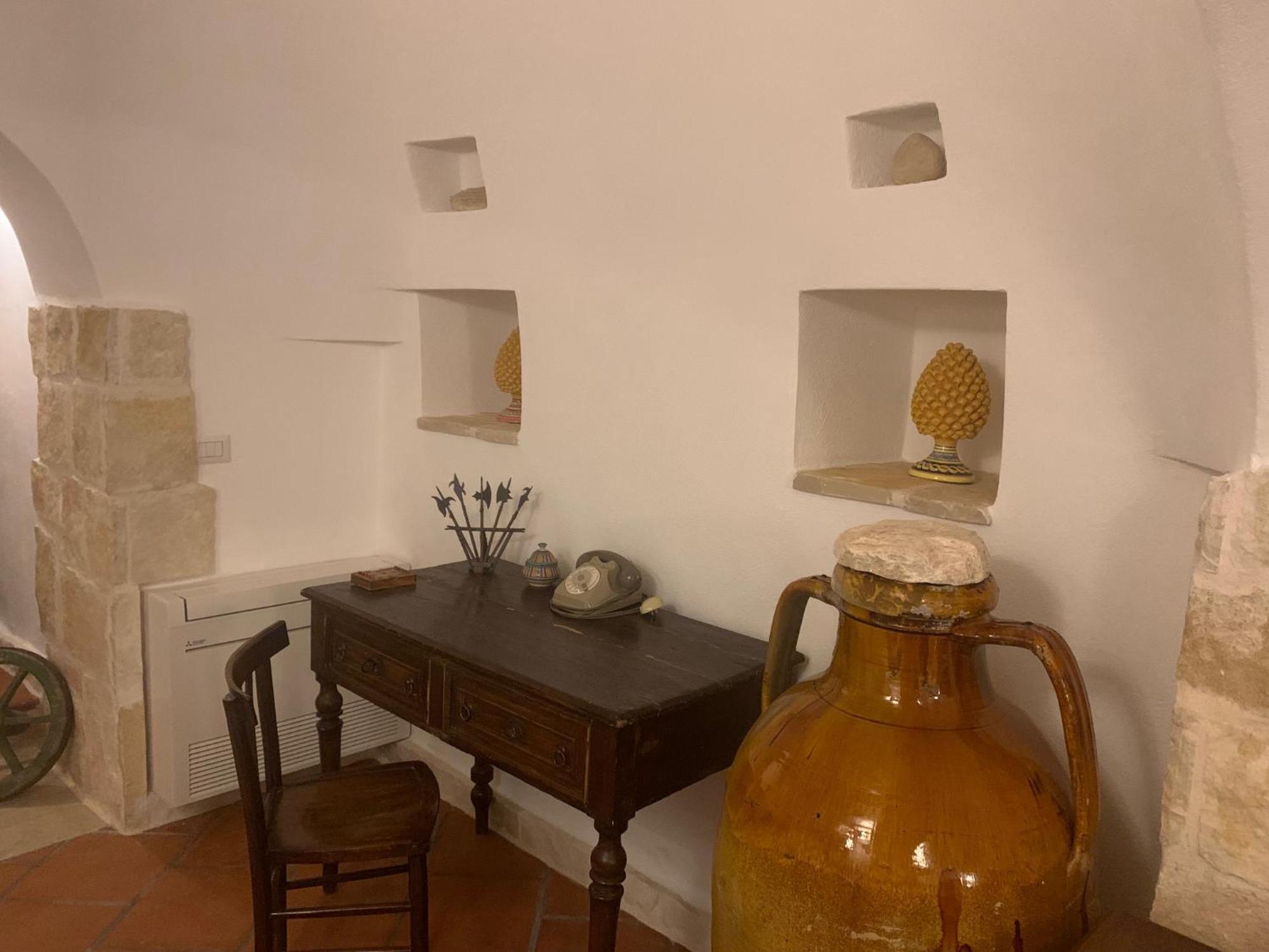 Trulli Santa Maria Odegitria Relais Guest House Ostuni Bagian luar foto