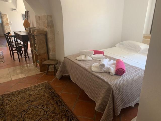 Trulli Santa Maria Odegitria Relais Guest House Ostuni Bagian luar foto